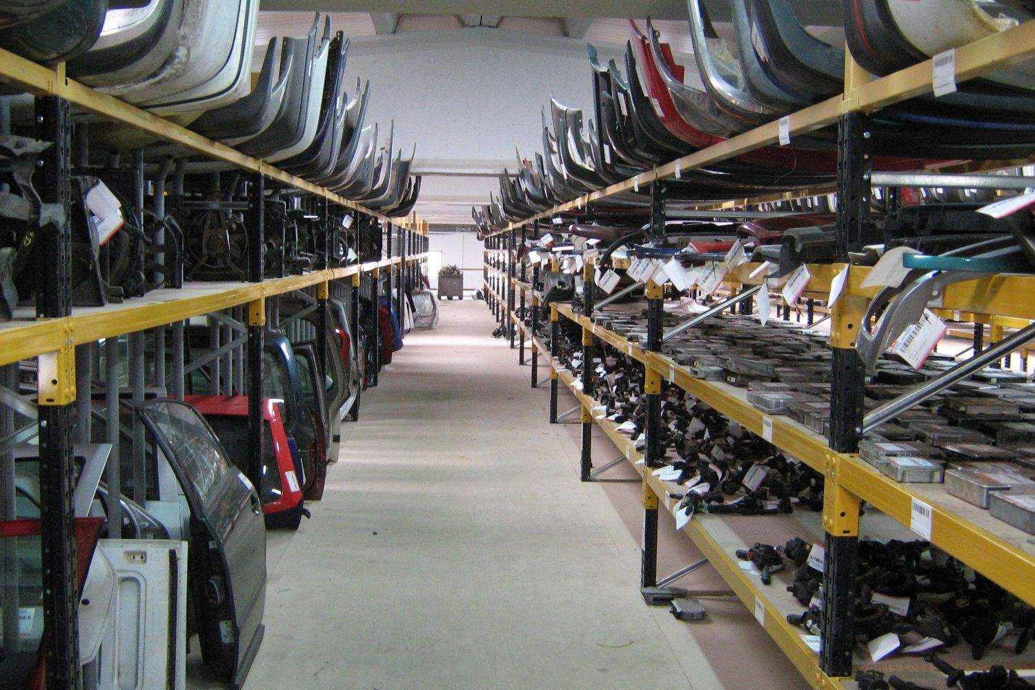 Desguaces en el Polígono de Onzonilla 