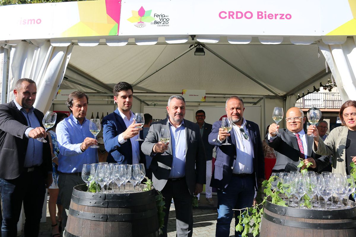 La Feria del Vino de Cacabelos regresó para 'brindar' con DO Bierzo sus ...