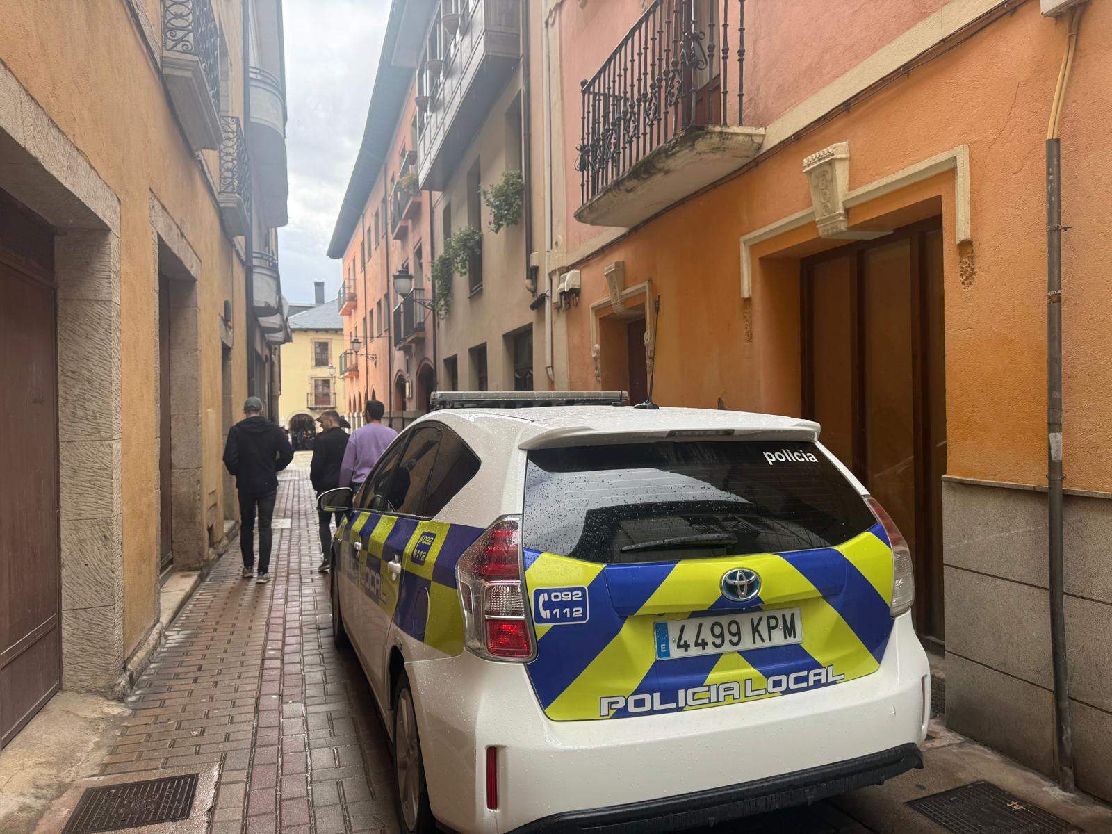 Policía Municipal de Ponferrada en el casco antiguo(1)