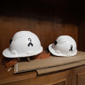César SánchezICAL. La Hermandad del Cristo de los Mineros de Caboalles de Abajo, Villablino, celebra su procesión, con la entrada del Cristo al Pozo María y recuerdo a los cinco mineros fallecidos en Cerredo 13