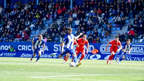 Gol Borja Valle con la Ponferradina