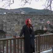 La astronauta Sara García presume de Vega de Espinareda en el programa "Aquí la tierra"