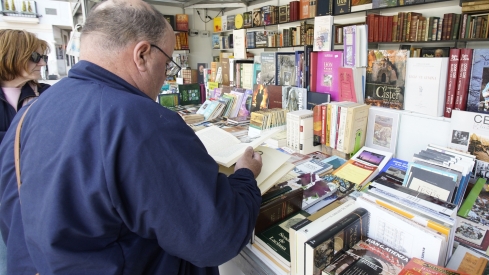 Sancedo celebra la tercera Feria del Libro para acercar la cultura al mundo rural berciano | César Sánchez / ICAL