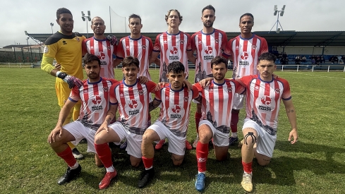 El Atlético Bembibre retrasa su salvación tras recibir un severo correctivo en Villaralbo