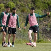 La Ponferradina tratará de mantener viva la lucha por el liderato ante el Bilbao Athletic La Ponferradina tratará de mantener viva la lucha por el liderato ante el Bilbao Athletic