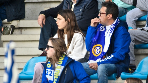 Así disfrutó El Toralín de la victoria que acerca a la Ponferradina al liderato | Dani Merino Así disfrutó El Toralín de la victoria que acerca a la Ponferradina al liderato | Dani Merino