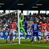 Así disfrutó El Toralín de la victoria que acerca a la Ponferradina al liderato | Dani Merino