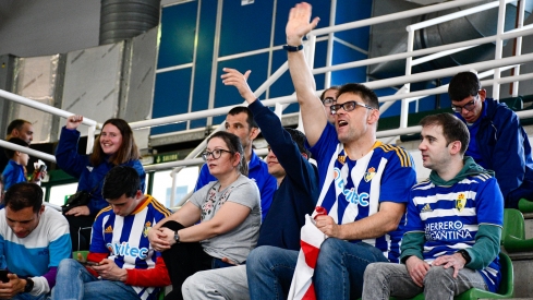 El Lydia Valentín vibró pese al adiós del Clínica Ponferrada de los playoffs de ascenso | Dani Merino El Lydia Valentín vibró pese al adiós del Clínica Ponferrada de los playoffs de ascenso | Dani Merino