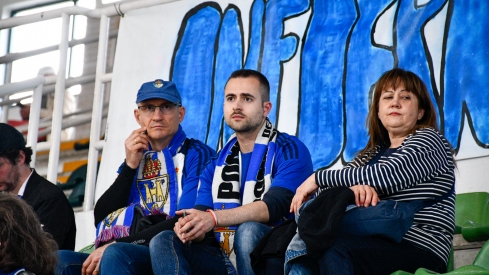 El Lydia Valentín vibró pese al adiós del Clínica Ponferrada de los playoffs de ascenso | Dani Merino El Lydia Valentín vibró pese al adiós del Clínica Ponferrada de los playoffs de ascenso | Dani Merino