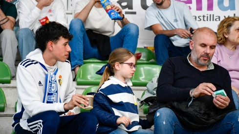 El Lydia Valentín vibró pese al adiós del Clínica Ponferrada de los playoffs de ascenso | Dani Merino El Lydia Valentín vibró pese al adiós del Clínica Ponferrada de los playoffs de ascenso | Dani Merino