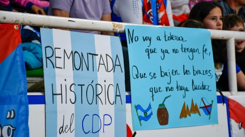 El Lydia Valentín vibró pese al adiós del Clínica Ponferrada de los playoffs de ascenso | Dani Merino El Lydia Valentín vibró pese al adiós del Clínica Ponferrada de los playoffs de ascenso | Dani Merino