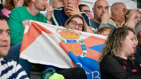 El Lydia Valentín vibró pese al adiós del Clínica Ponferrada de los playoffs de ascenso | Dani Merino El Lydia Valentín vibró pese al adiós del Clínica Ponferrada de los playoffs de ascenso | Dani Merino
