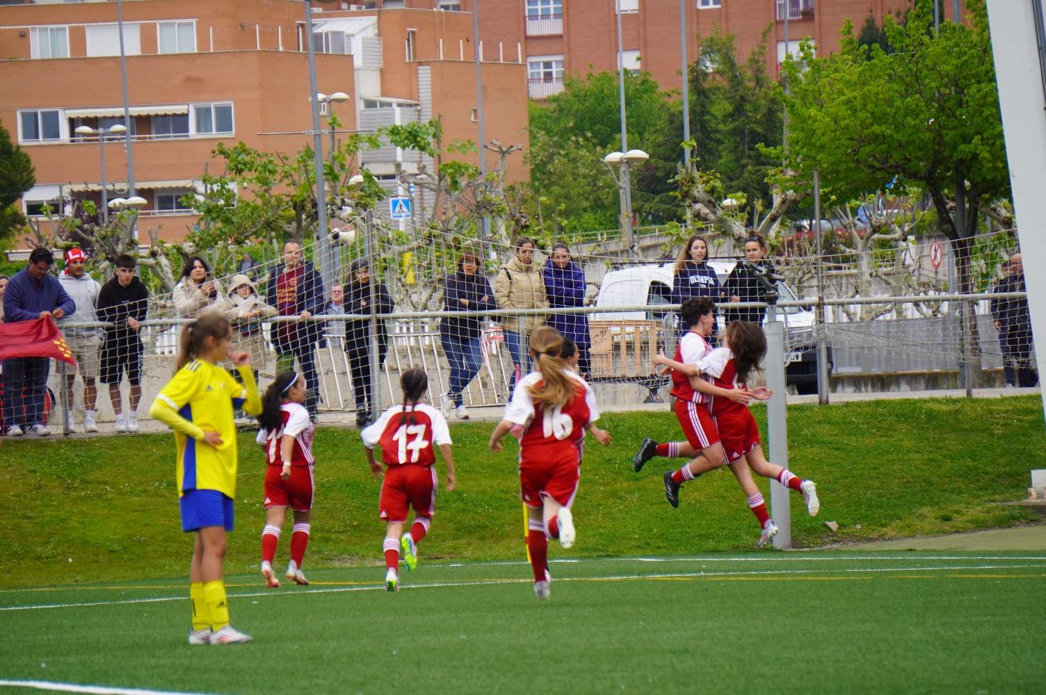 Henar Termenón celebrando el gol que le dio el pase a la selección de CyL a la final | RFCyLF