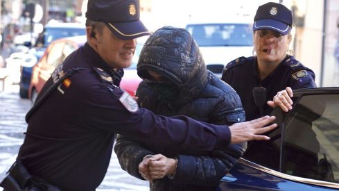 El jurado popular considera culpable de asesinato con alevosía a la mujer acusada de matar a una anciana en una residencia de León | Campillo / ICAL