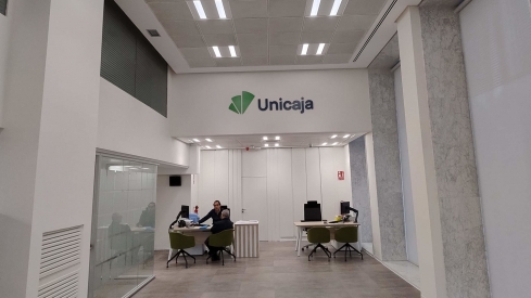 Unicaja lanza una promoción que premia con hasta 500 euros a los clientes que traigan ‘amigos’