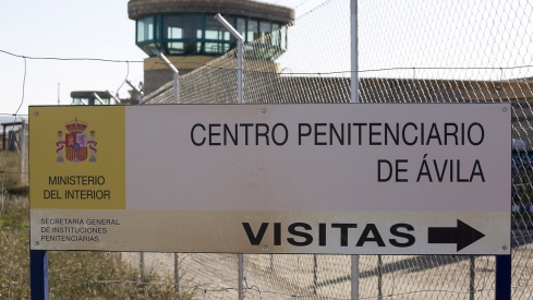 Investigado un funcionario de la cárcel de Brieva (Ávila) por haber facilitado a la asesina del niño Gabriel un móvil a cambio de favores sexuales