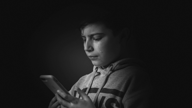 Los adolescentes con problemas de salud mental pasan más tiempo en las redes sociales.jpeg