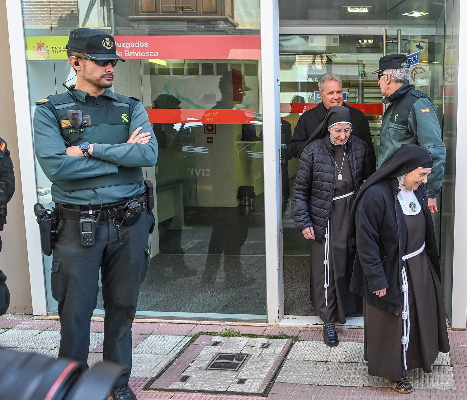 Ricardo OrdóñezICAL . El arzobispo de Burgos y comisario pontificio de los monasterios de Belorado, Orduña y Derio, Mario Iceta, a su llegada al juzgado de Briviesca 1