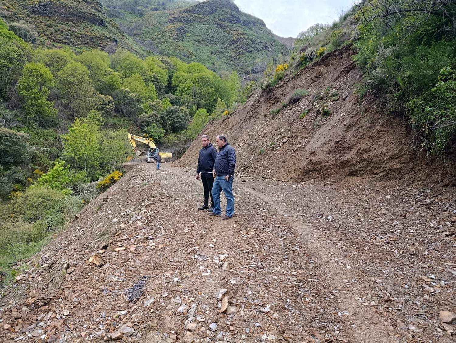 Acceso Santa Lucía de Valdueza 1