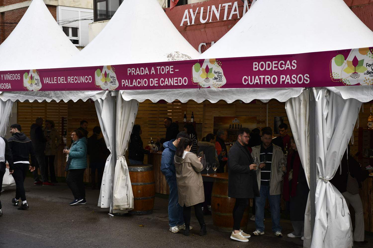 Feria del vino de Cacabelos 2025 (48) Feria del vino de Cacabelos 2025 (48)