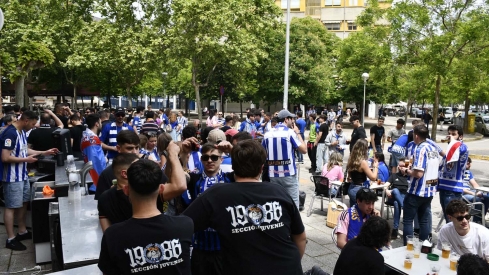 Los aficionados de la Ponferradina en la previa al derbi (9) Los aficionados de la Ponferradina en la previa al derbi (9)