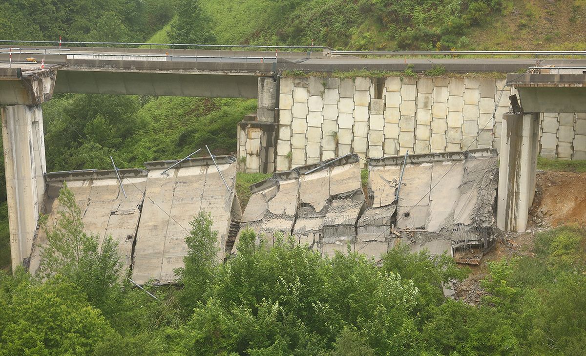 Comparecencia sobre el derrumbe del viaducto del Castro en el municipio de Vega de Valcarce (Le�