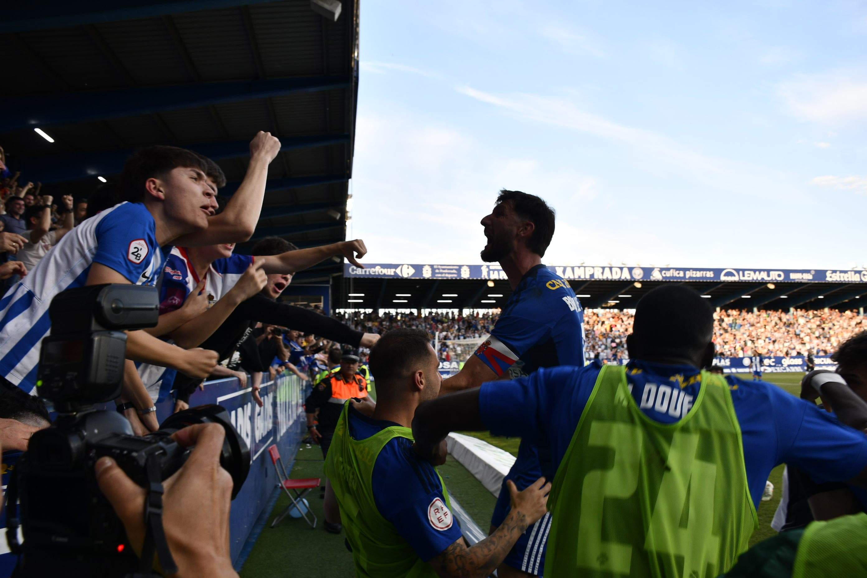 Segundo gol de la Ponferradina en el derbi