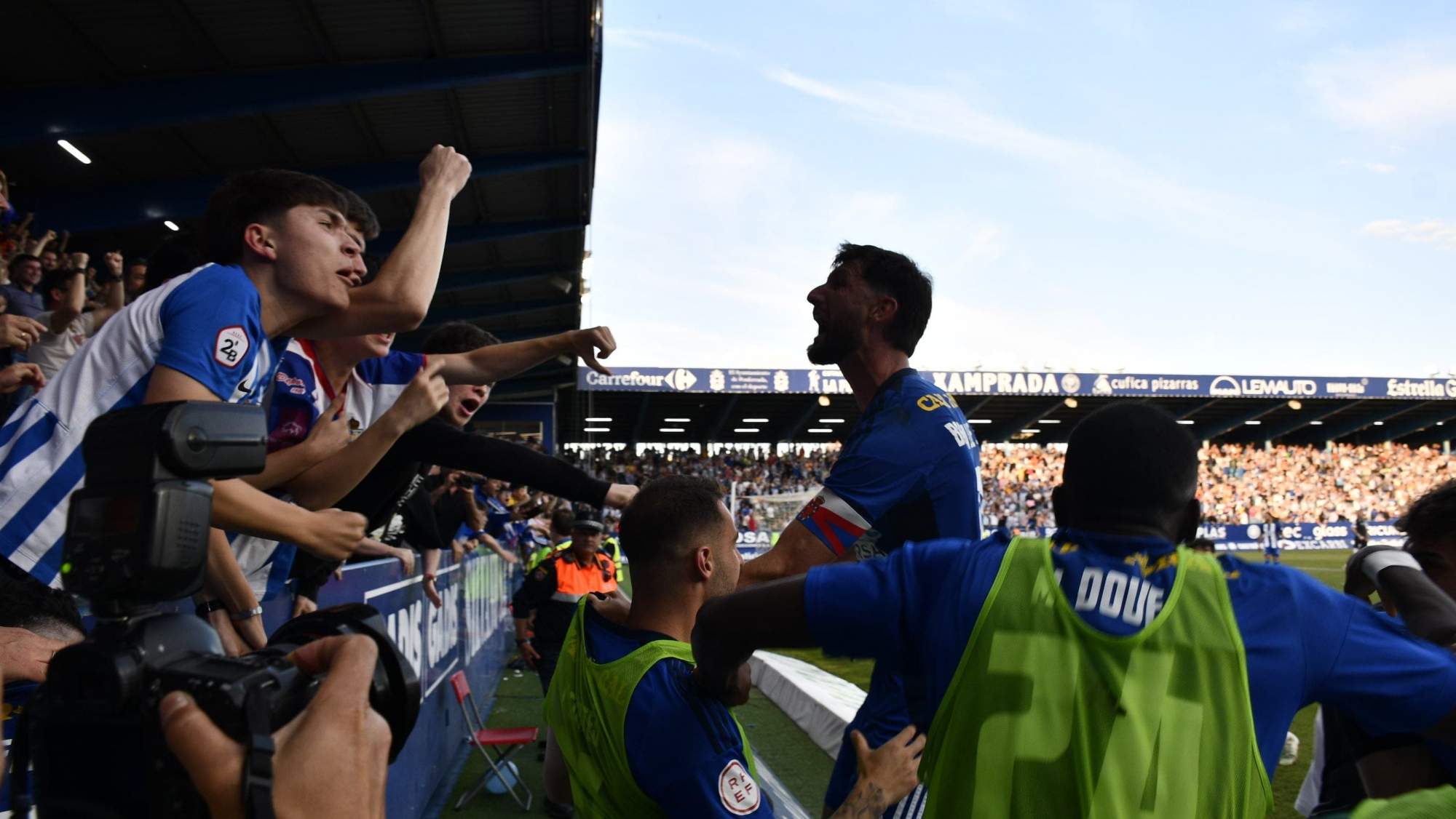 Segundo gol de la Ponferradina en el derbi Segundo gol de la Ponferradina en el derbi
