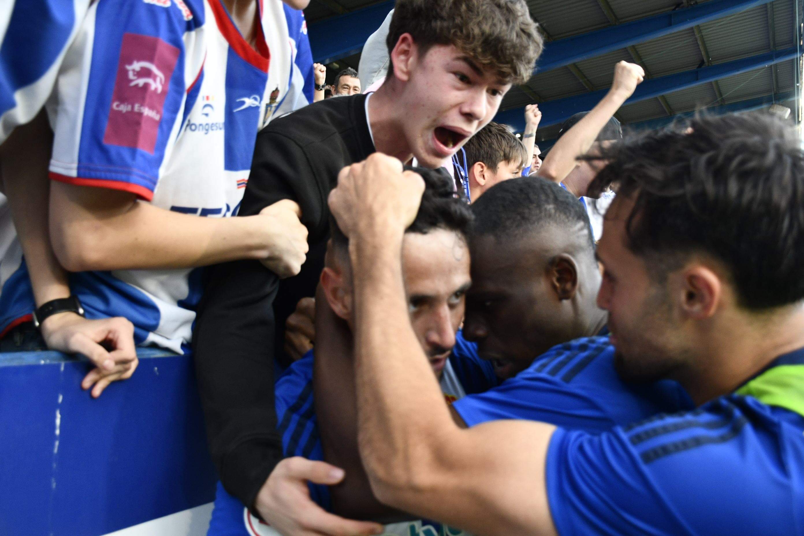 Gol de la victoria de la Ponferradina en el derbi
