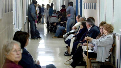 Rubén Cacho ICAL . Sala de espera de un hospital de Castilla y León.