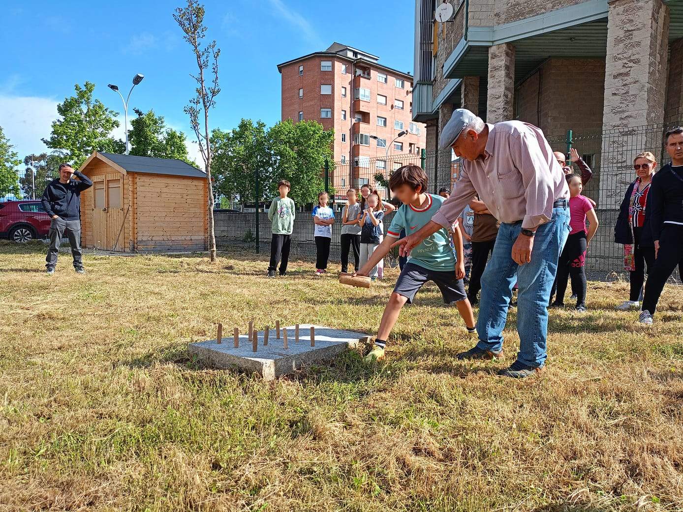 Presentación del fomento de juegos tradicionales entre escolares de Ponferrada