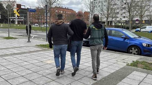 Guardia Civil, ICAL. La Guardia Civil desarticula una red criminal dedicada a la fabricación y distribución de speed en el norte de España