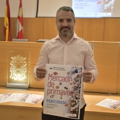 La av. Pérez Colino acoge el Mercado de Primavera de Ponferrada con 26 puestos y concierto de Pukara Folk