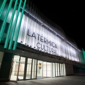 La Térmica Cultural de noche