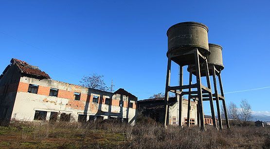 Estado actual del complejo ferroviario La Placa-Ponferrada, en el barrio ponferradino de La Placa Estado actual del complejo ferroviario La Placa-Ponferrada, en el barrio ponferradino de La Placa Estado actual del complejo ferroviario La Placa-Ponferrada, en el barrio ponferradino de La Placa (César Sánchez/ICAL)