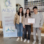El IES Gil y Carrasco de Ponferrada gana el concurso Investigación Química Vicente Garrido Capa El IES Gil y Carrasco de Ponferrada gana el concurso Investigación Química Vicente Garrido Capa
