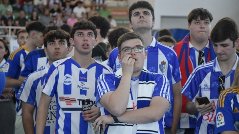 La afición de la Ponferradina en el pabellón en El Toraín La afición de la Ponferradina en el pabellón en El Toraín