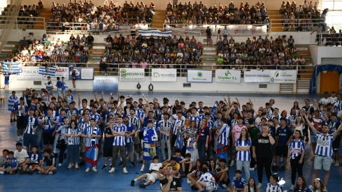 La afición de la Ponferradina en el pabellón en El Toraín La afición de la Ponferradina en el pabellón en El Toraín