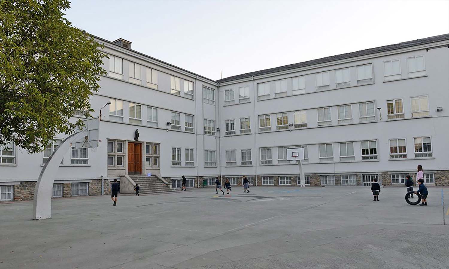 El colegio 'La Inmaculada' de Ponferrada incorpora el primer ciclo de infantil y reduce una unidad en Primaria El colegio 'La Inmaculada' de Ponferrada incorpora el primer ciclo de infantil y reduce una unidad en Primaria