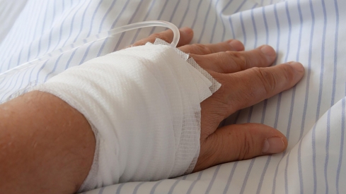 Hospital, material sanitario, ingreso.