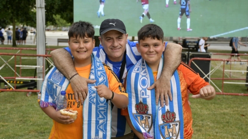 Pantalla en La Rosaleda para animar a la Ponferradina (1)
