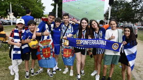 Pantalla en La Rosaleda para animar a la Ponferradina (6)