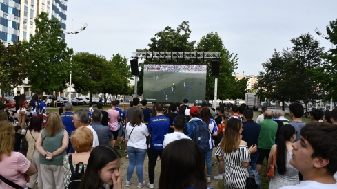 Pantalla en La Rosaleda para animar a la Ponferradina (48)