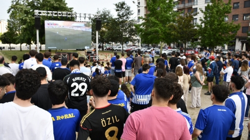 Pantalla en La Rosaleda para animar a la Ponferradina (50)