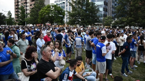 Pantalla en La Rosaleda para animar a la Ponferradina (96)