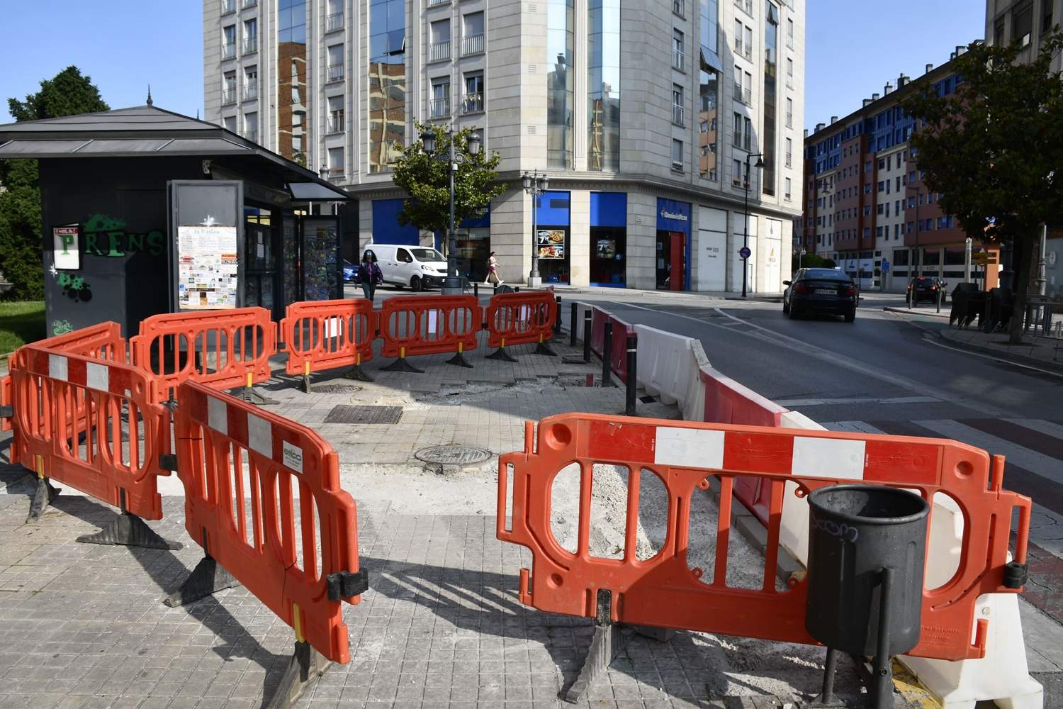 Inicio de las obras en la avenida del Castillo de Ponferrada (4)