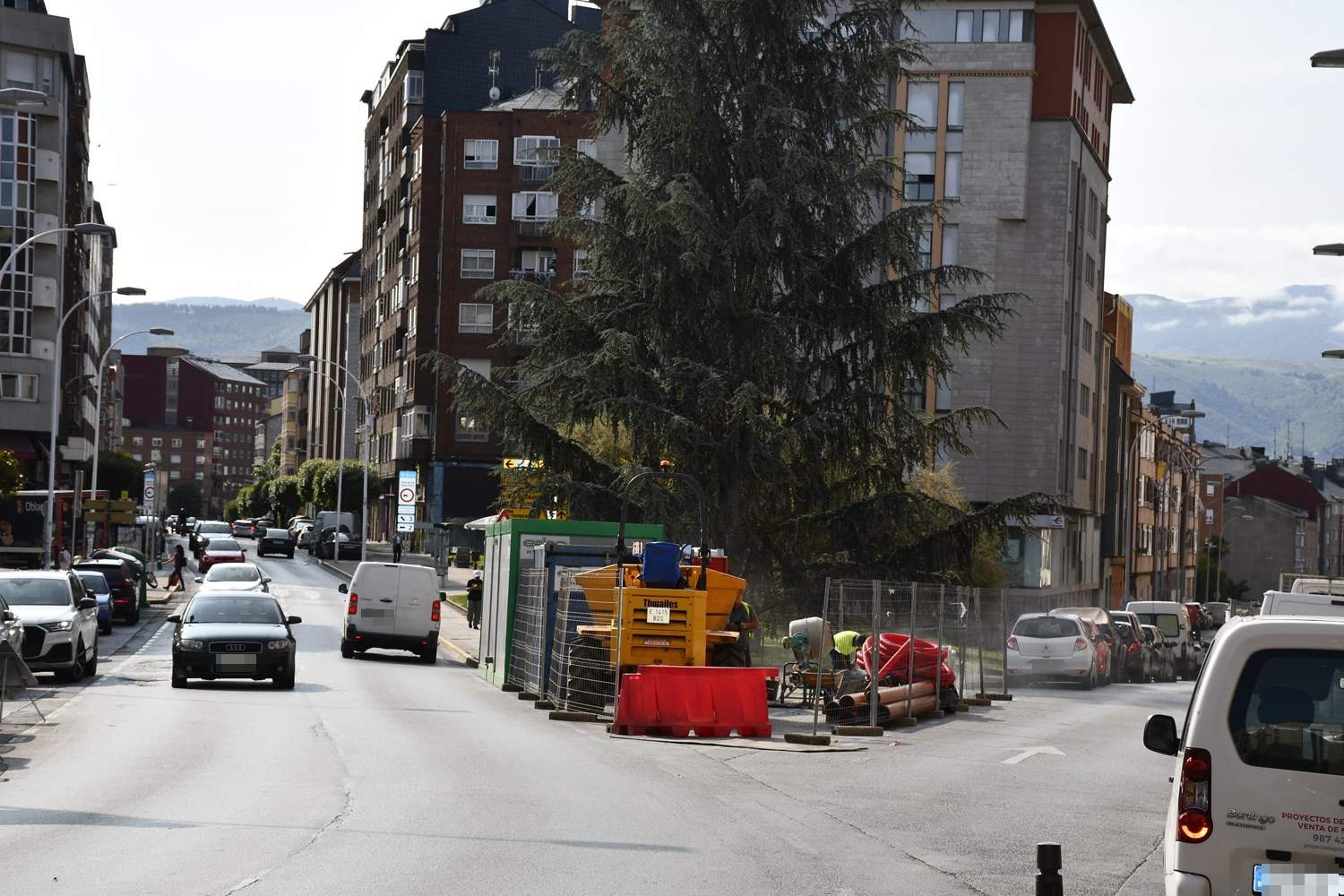 Inicio de las obras en la avenida del Castillo de Ponferrada (5)