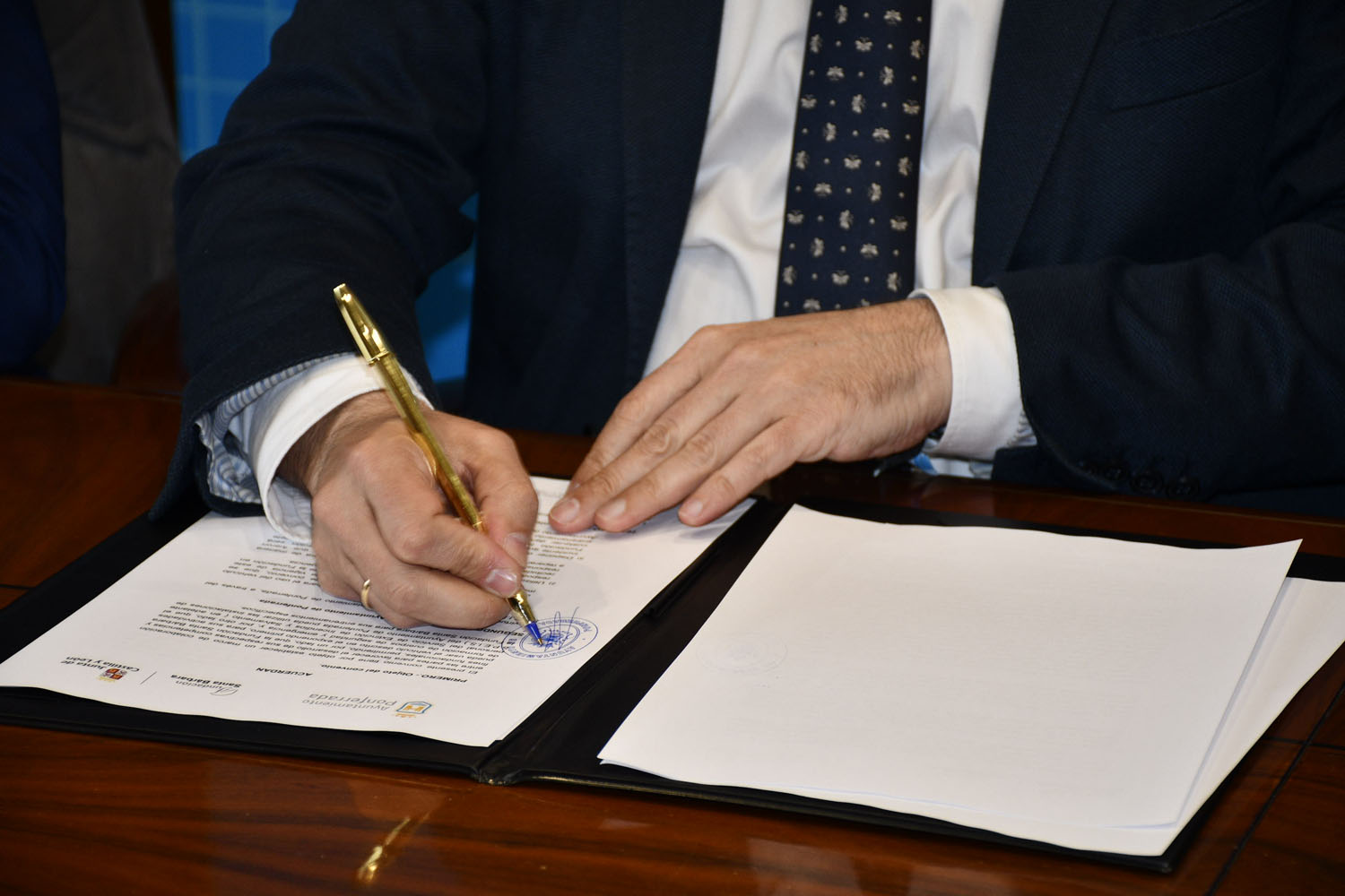 Entrega de Medalla Oro a Bomberos de Ponferrada por participación en la DANA (7)