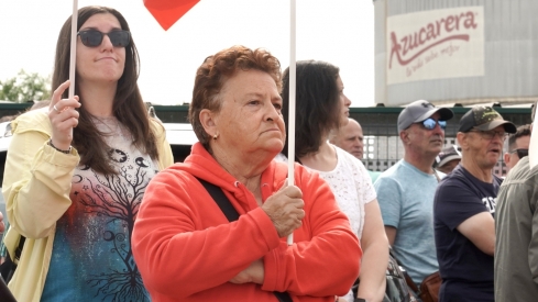 Concentración de los trabajadores de Azucarera en La Bañeza (León) (5)