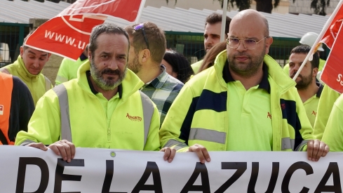 Concentración de los trabajadores de Azucarera en La Bañeza (León) (9)